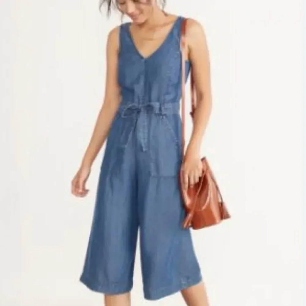 Amour Vert Gisela Chambray Jumpsuit - Picture 2 of 11